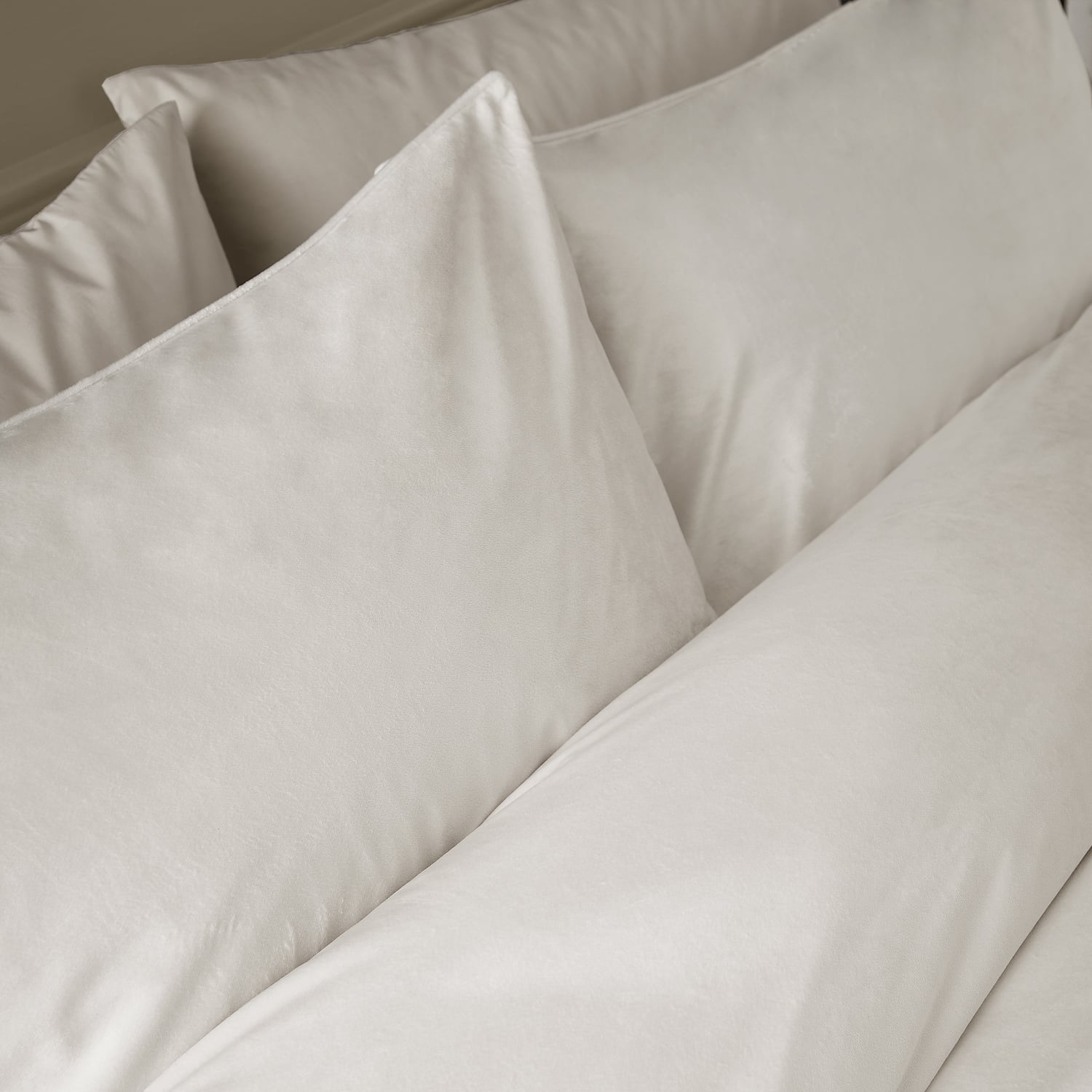Catherine Lansfield Kingsley Matt Cream Velvet Duvet Cover Bedding Set - Kingsley Duvet Set Cream