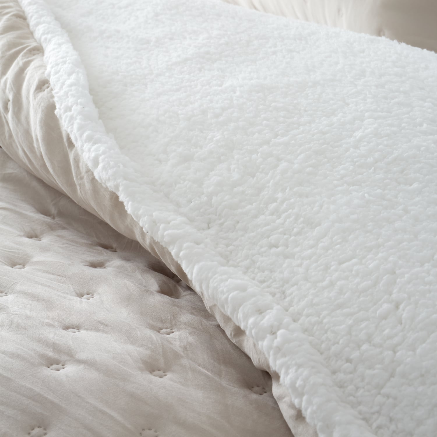 Catherine Lansfield Cosy Nori Sherpa Duvet Cover Set - Cosy Nori Sherpa Duvet Set Cream