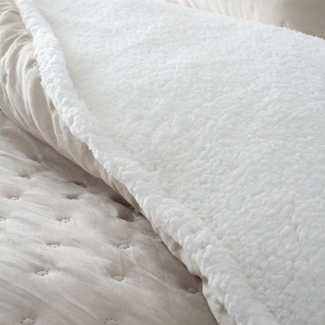 Catherine Lansfield Cosy Nori Sherpa Duvet Cover Set - Cosy Nori Sherpa Duvet Set Cream