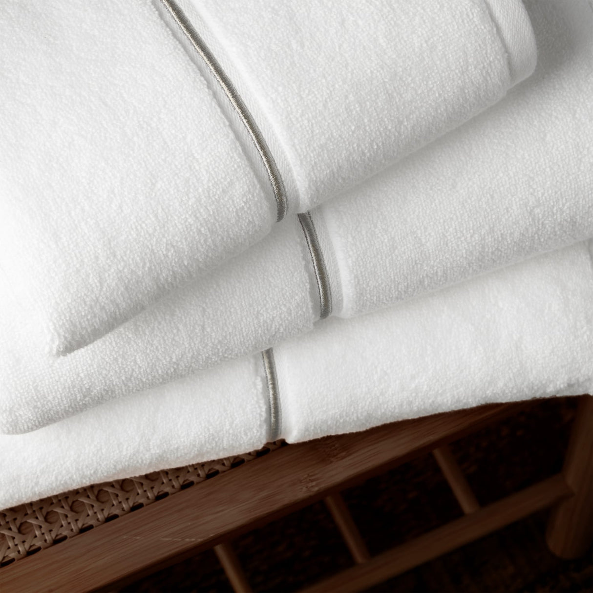Bianca Zero Twist Satin Stitch 600gsm Cotton Towel - White - Zero Twist Satin Stitch Towel White