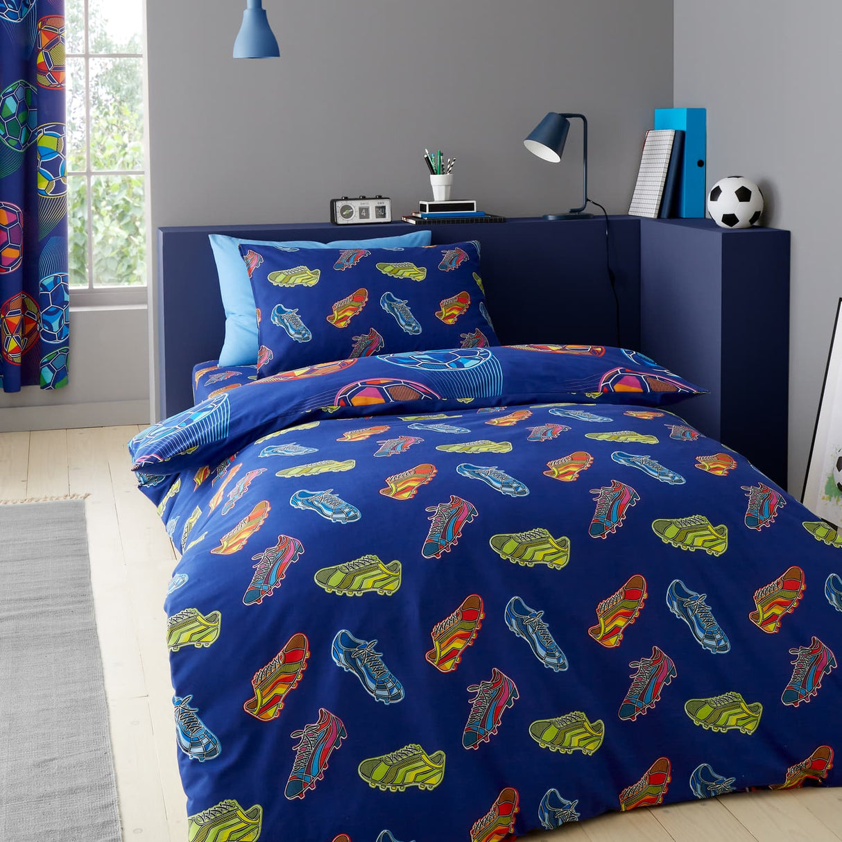 Catherine Lansfield Bright Football Duvet Cover Set - Bright Football Duvet Set