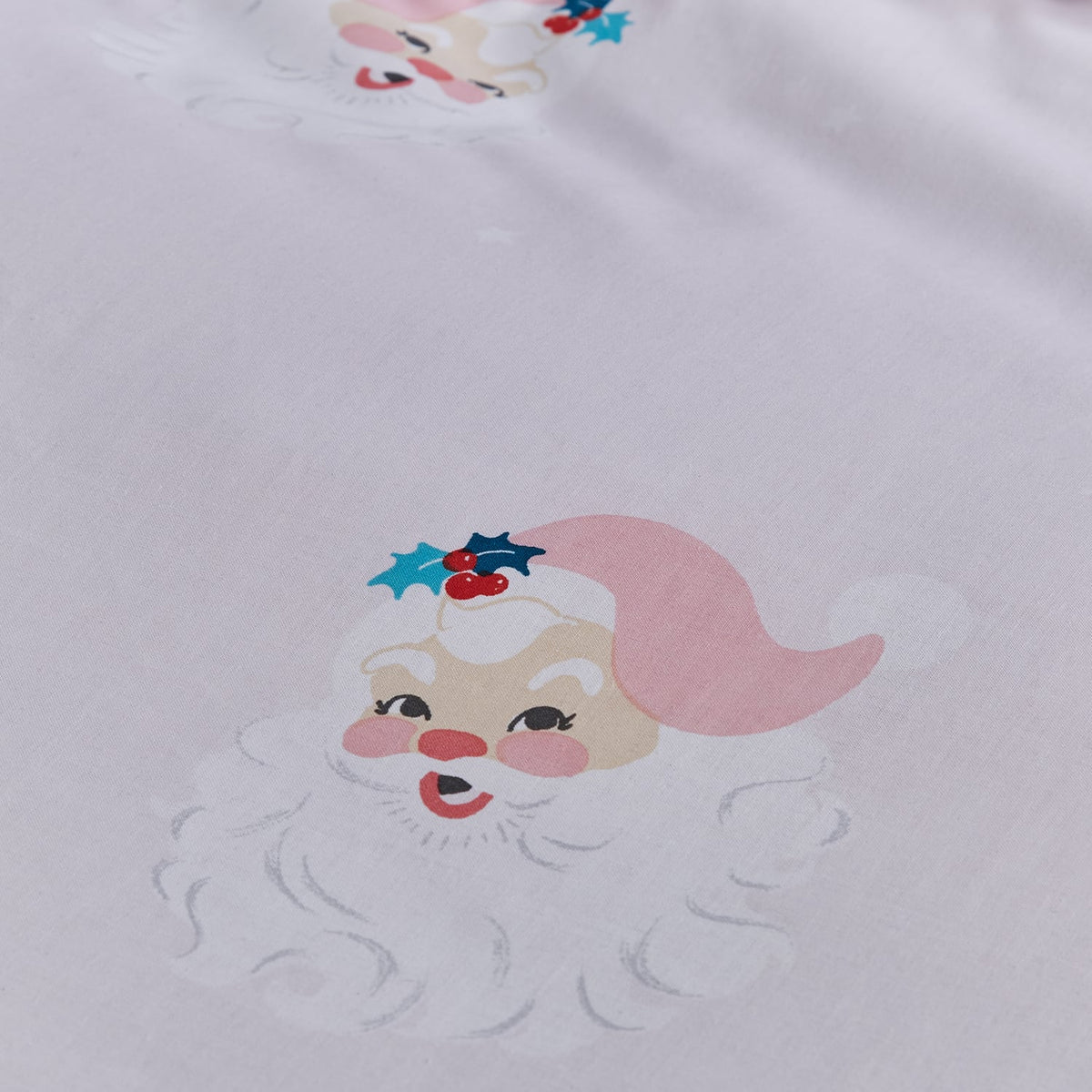 Catherine Lansfield Vintage Christmas Santa Duvet Cover Set - Vintage Christmas Santa Duvet Set