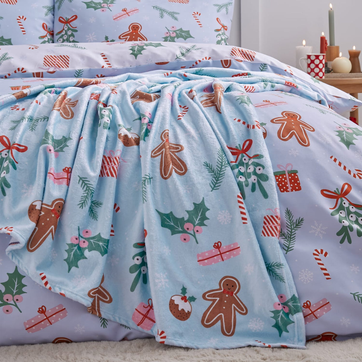 Catherine Lansfield Christmas Gingerbread Throw - Christmas Gingerbread Throw