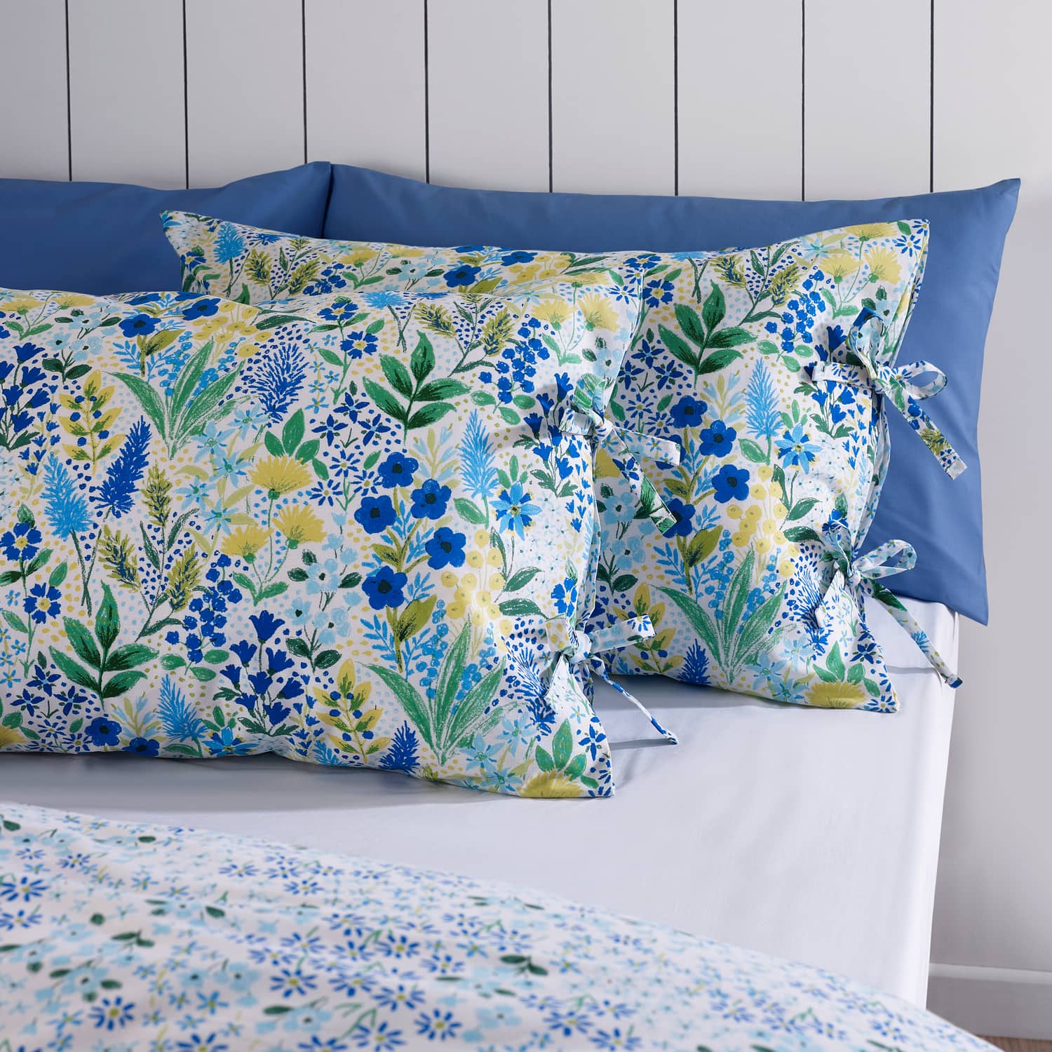 Catherine Lansfield Tilly Floral Duvet Cover Set - Blue - Tilly Floral Duvet Set Blue