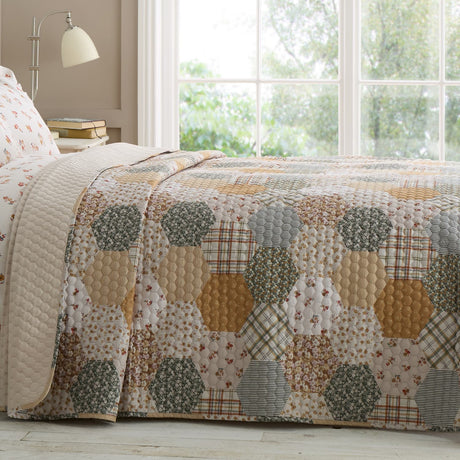 Catherine Lansfield Floral Patchwork Bedspread