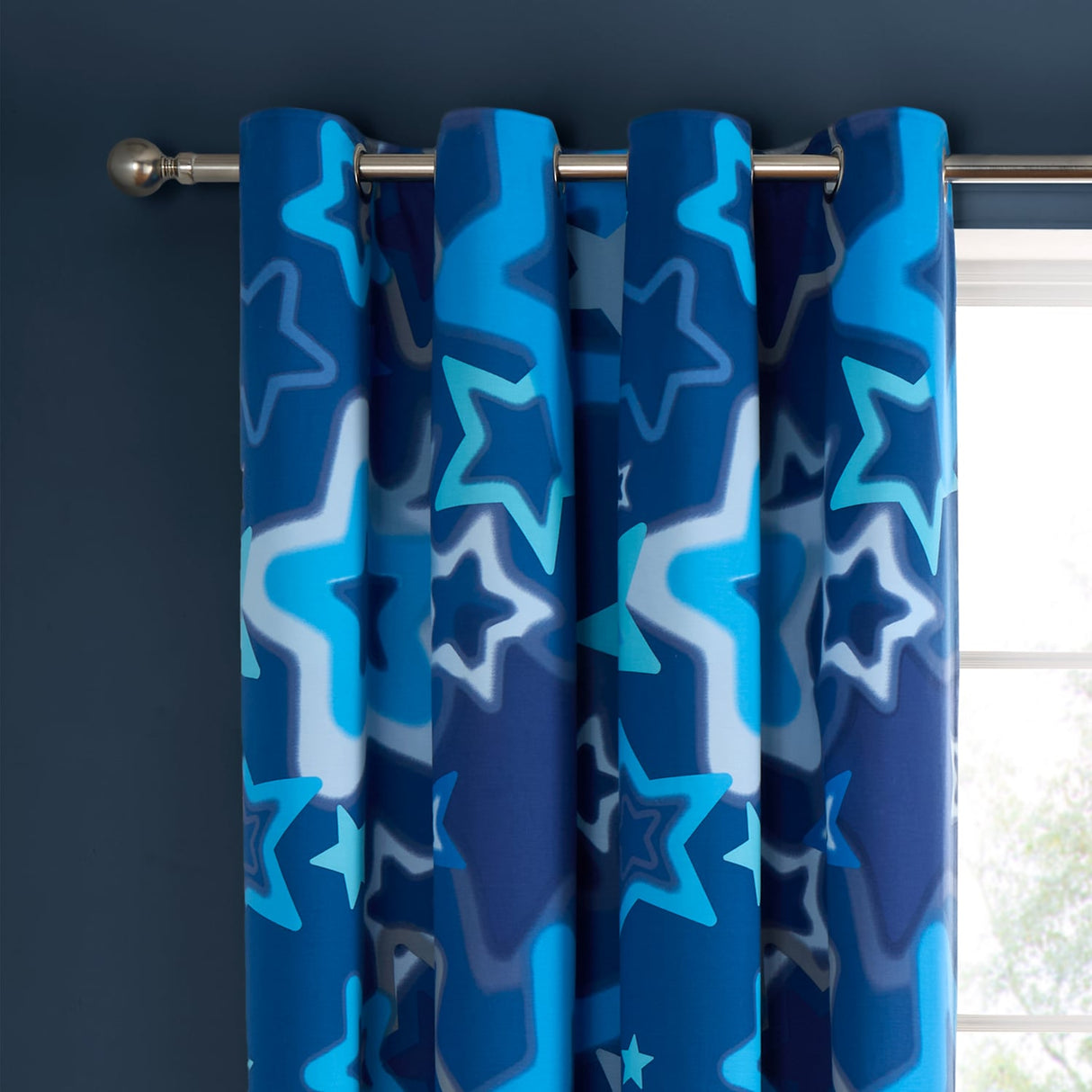 Catherine Lansfield Ombre Stars Kids Eyelet Curtains - Blue Polycotton