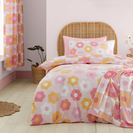Catherine Lansfield Retro Daisy Duvet Cover Set - Retro Daisy Duvet Set (With Accesories)