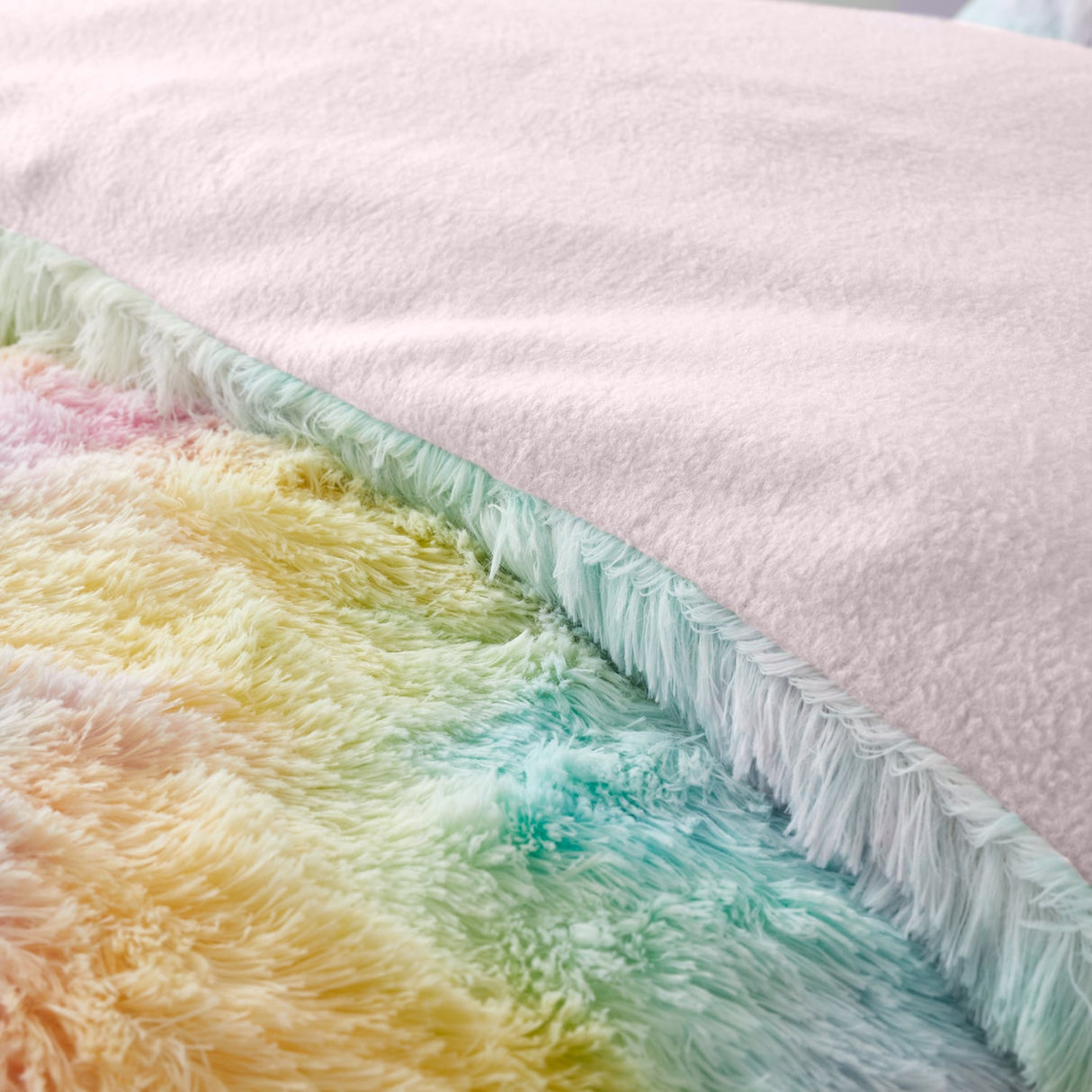 Catherine Lansfield Rainbow Cuddly Kids Duvet Cover Set - Rainbow Cuddly Duvet Set