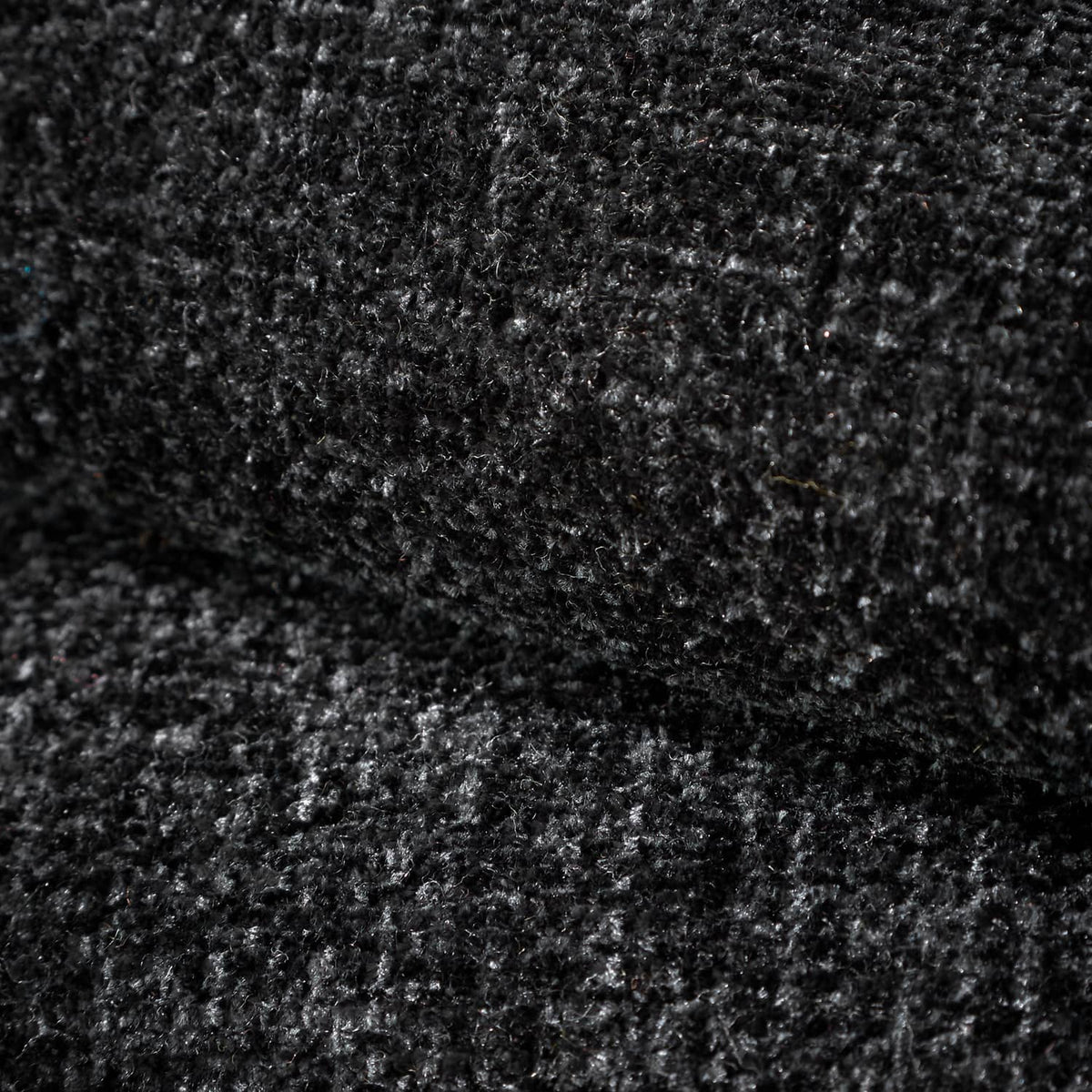 Catherine Lansfield Wilson Plain Cosy Throw 130cm x 170cm - Wilson Chenille Throw Black