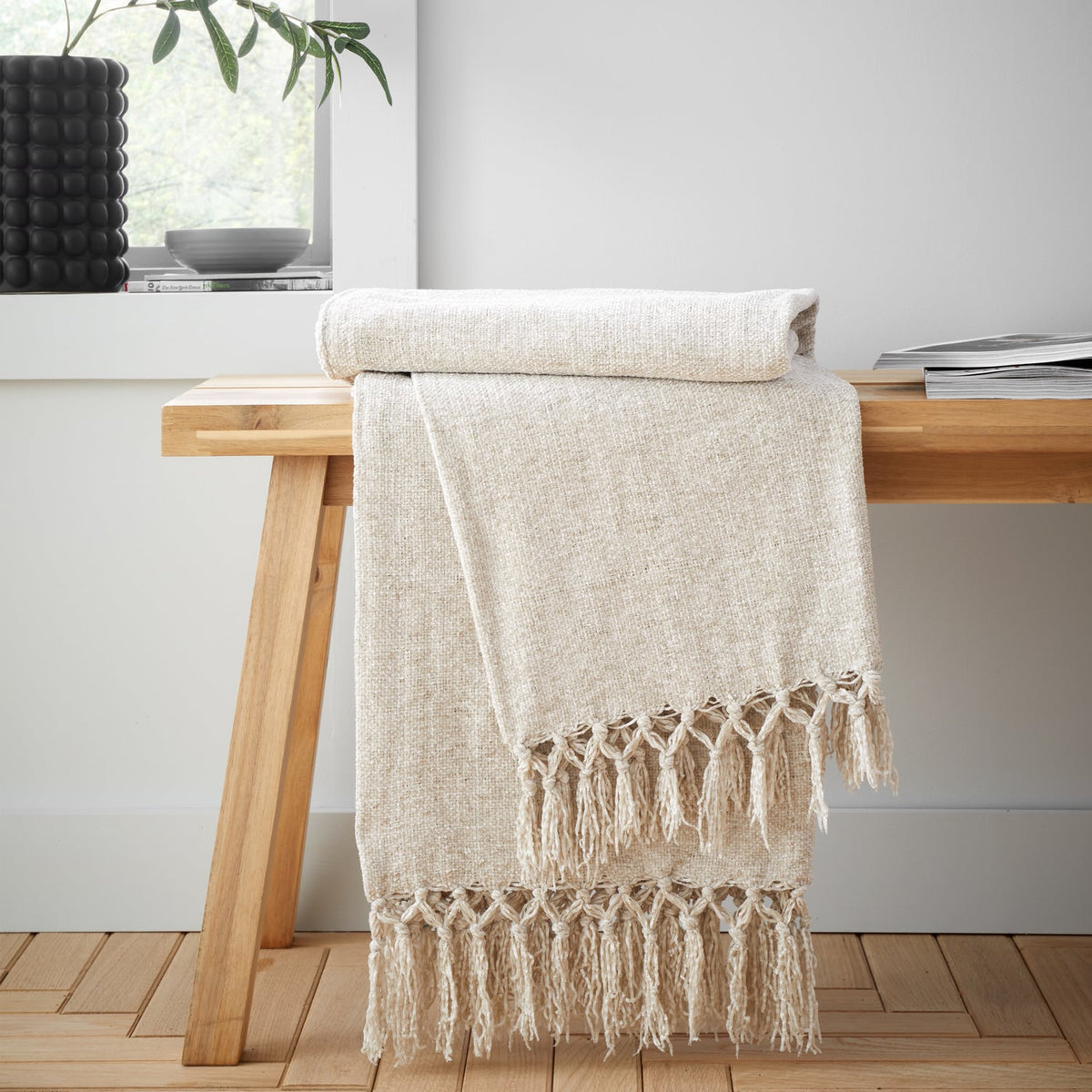 Catherine Lansfield Wilson Plain Cosy Throw 130cm x 170cm - Wilson Chenille Throw Natural