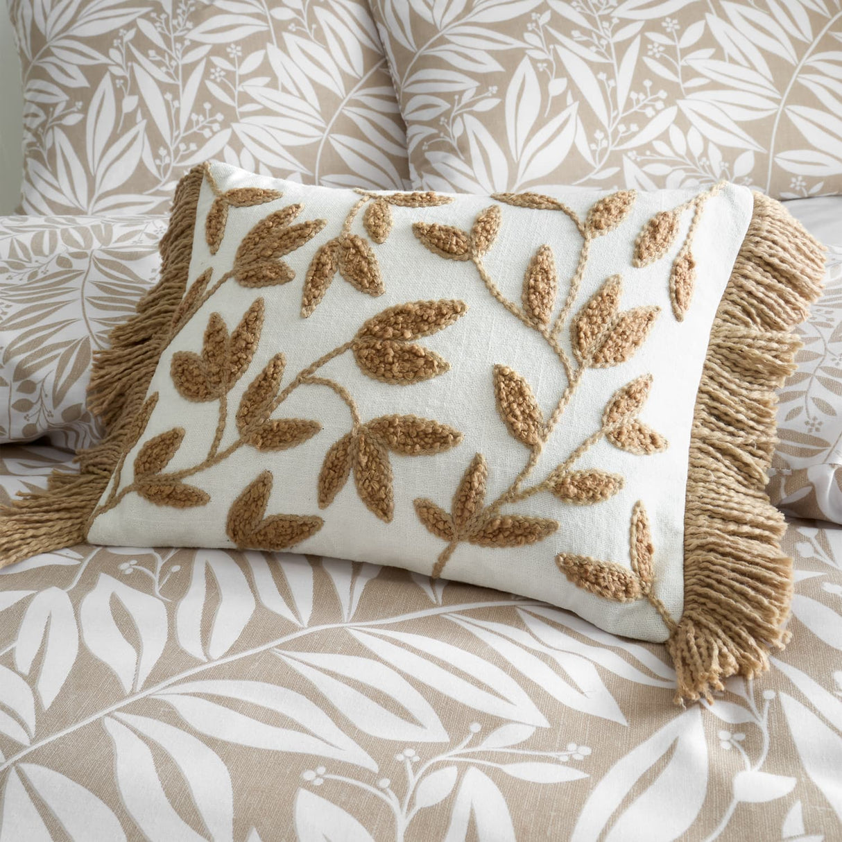 Catherine Lansfield Tufted Sorrel Leaf Filled Cushion 30cm x 40cm - Sorrel Leaf Natural Cushion