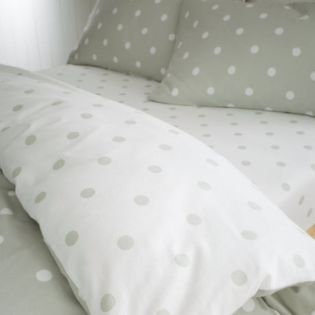 Catherine Lansfield Brushed Polka Dot 30cm Deep Fitted Sheet - Brushed Polka Dot Fitted Sheet Green