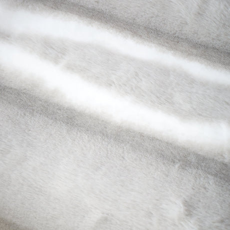 Catherine Lansfield Flint Faux Fur Throw – Silver – 130cm x 170cm - Flint Faux Fur Throw Silver