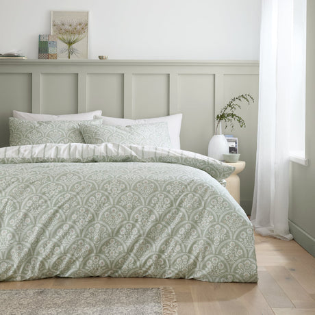 Bianca Scallop Floral 200 Thread Count Cotton Reversible Duvet Cover Set - Green - Scallop Floral Duvet Set