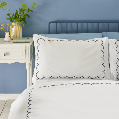 Catherine Lansfield Scallop Border Duvet Cover Set - Scallop Border Duvet Set White Navy