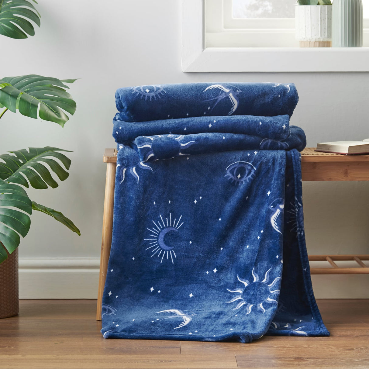 Sassy B Astrology Cosy Celestial Print Throw
