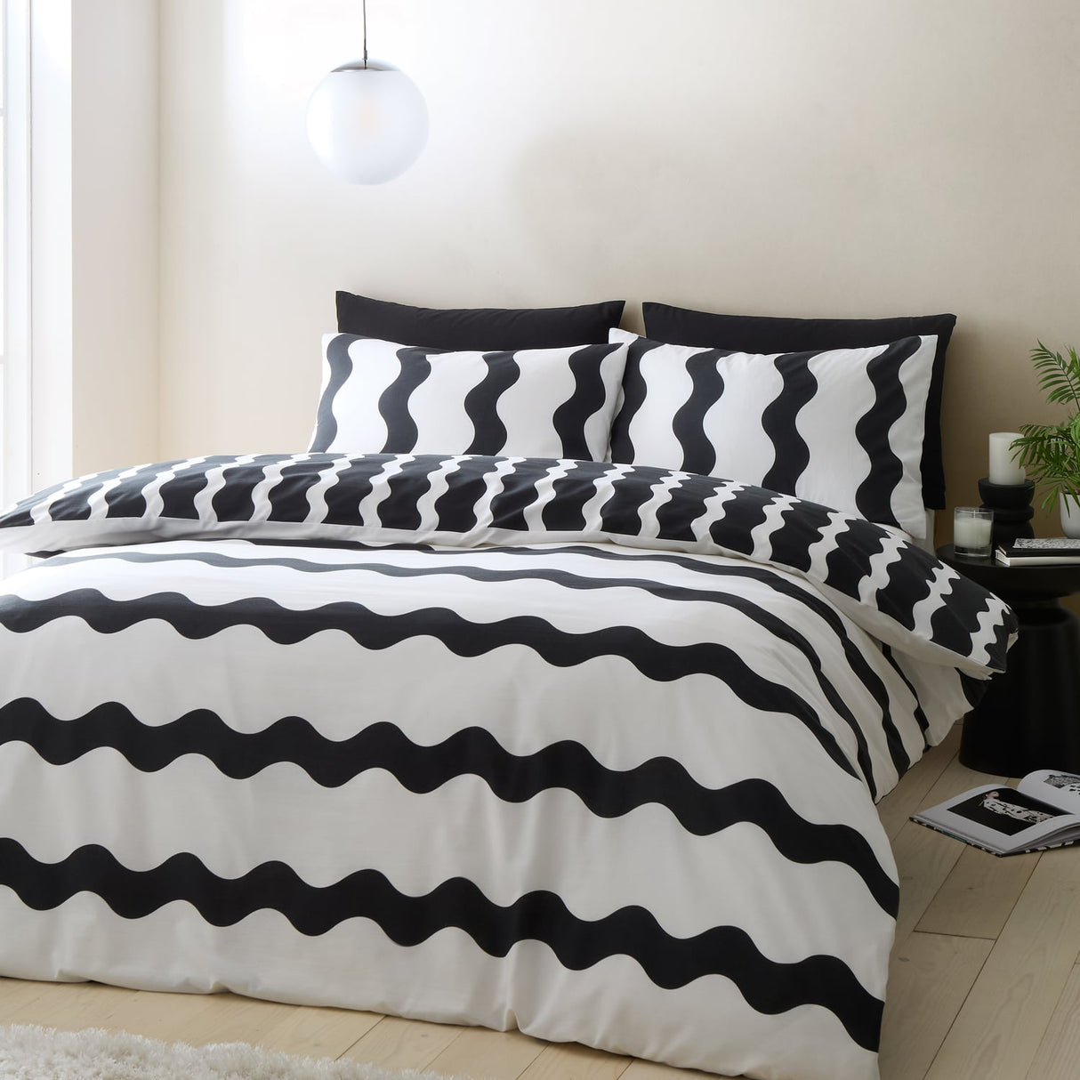 Sassy B Waves Reversible Duvet Cover Set - Waves Duvet Set