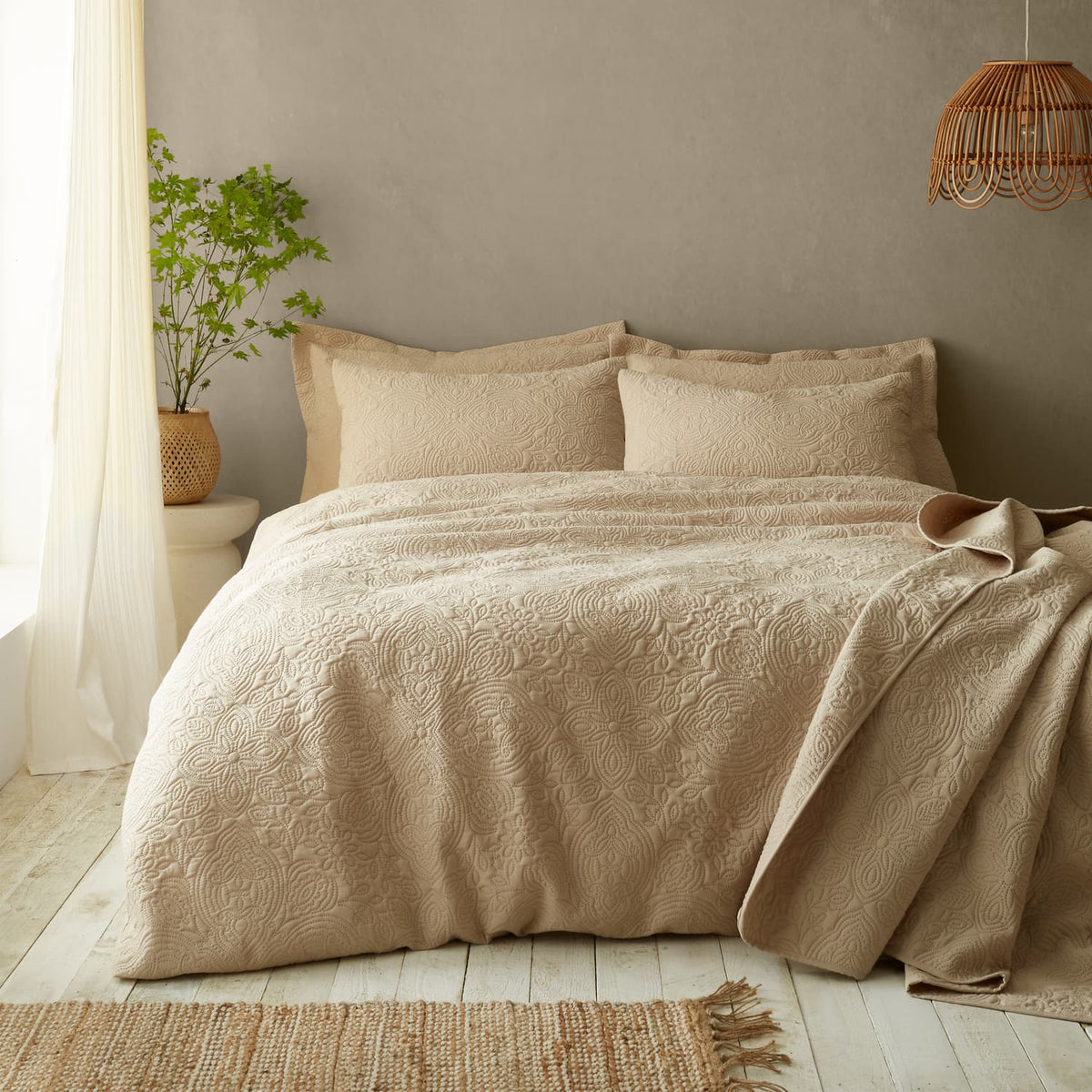 Pineapple Elephant Casablanca Pinsonic Duvet Cover Set Natural