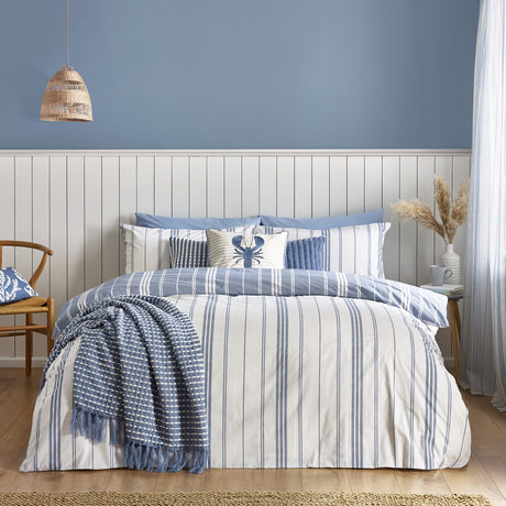Catherine Lansfield Harbour Stripe Duvet Cover Set - Harbour Stripe Duvet Set (With Accessories)