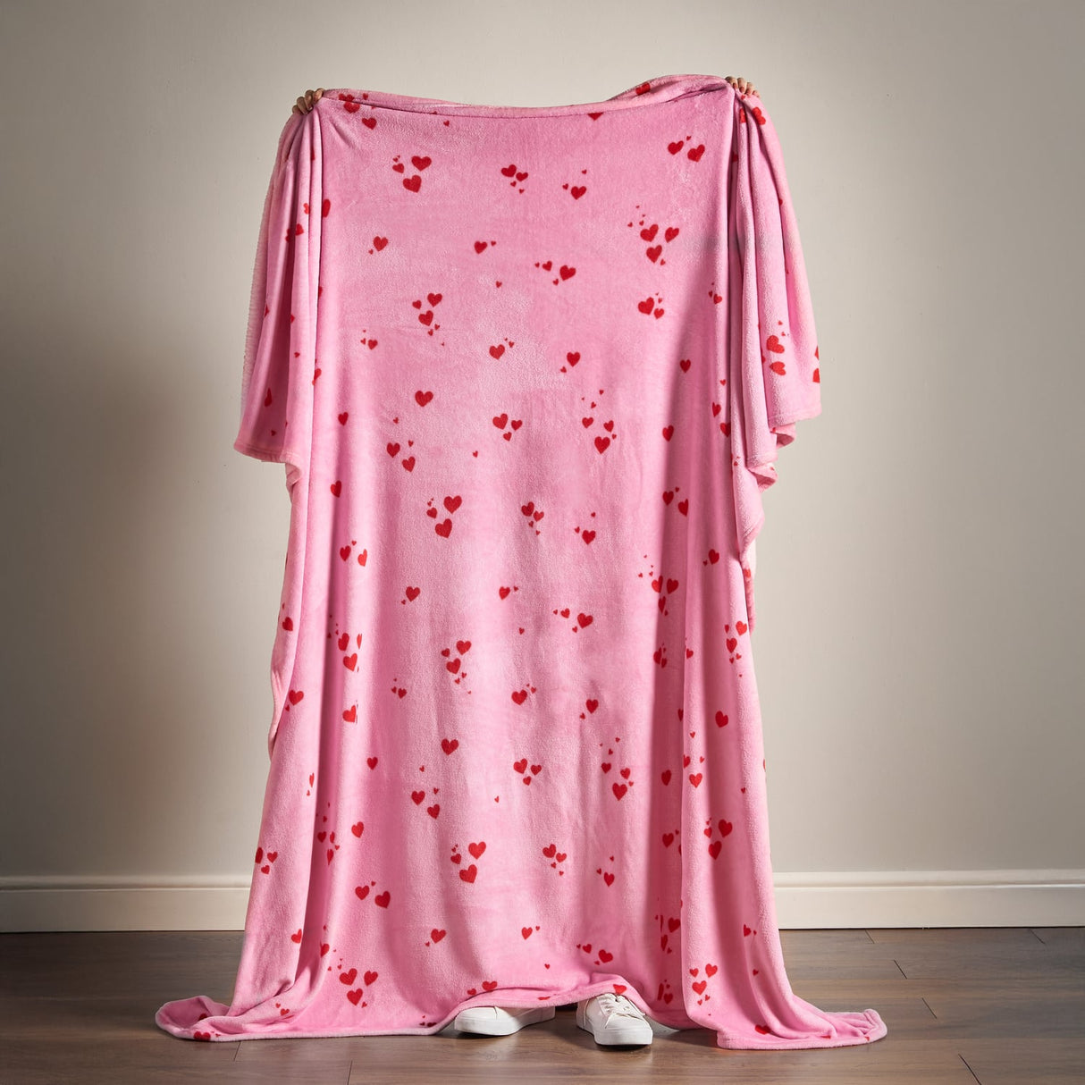 Catherine Lansfield Heart Cosy Soft Throw - Seersucker Heart Throw