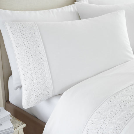 Catherine Lansfield Broderie Anglaise Duvet Cover Set - White - Broderie Anglaise White
