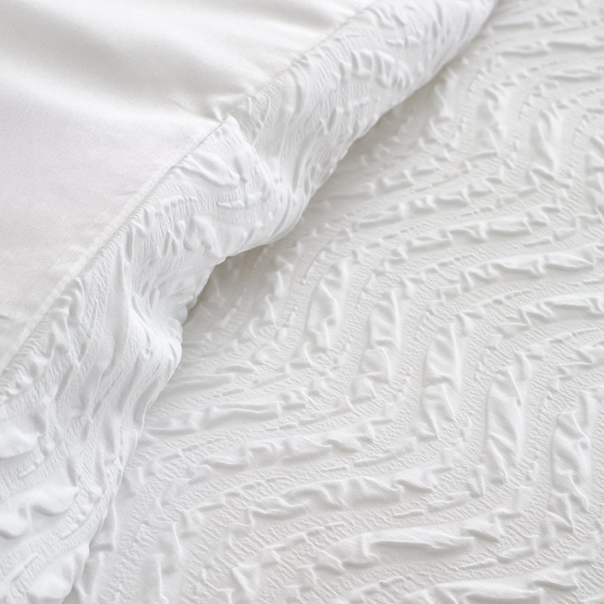 Catherine Lansfield Heatset Wave Duvet Cover Set - White - Heatset Wave White Duvet Set