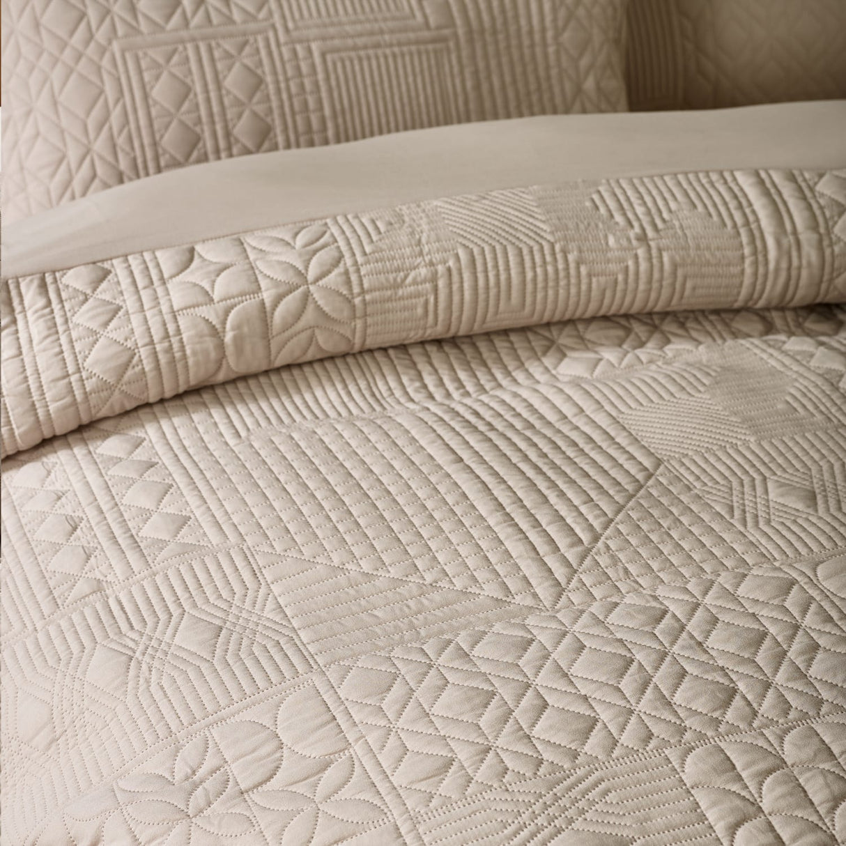 Catherine Lansfield Folkstone Geo Duvet Cover Set - Folkstone Geo Duvet Set Natural