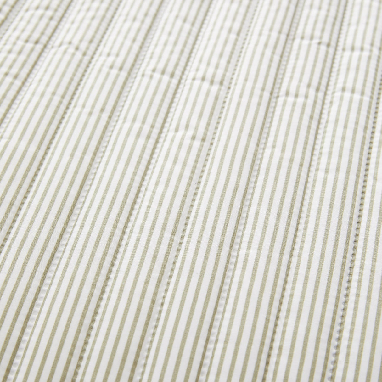 Catherine Lansfield Stripe Bedspread - Stripe Bedspread Green