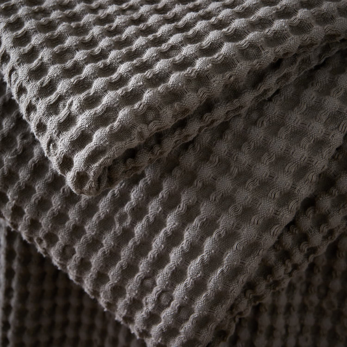 Pineapple Elephant Jaipur Chunky Waffle 100% Cotton Throw – Grey – 150cm x 200cm - Jaipur Waffle Grey Throw