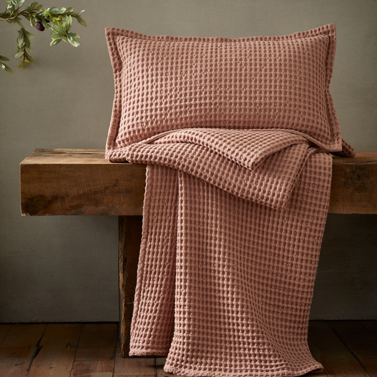 Pineapple Elephant Jaipur Chunky Waffle 100% Cotton Throw – Pink – 150cm x 200cm - Jaipur Waffle Pink Throw