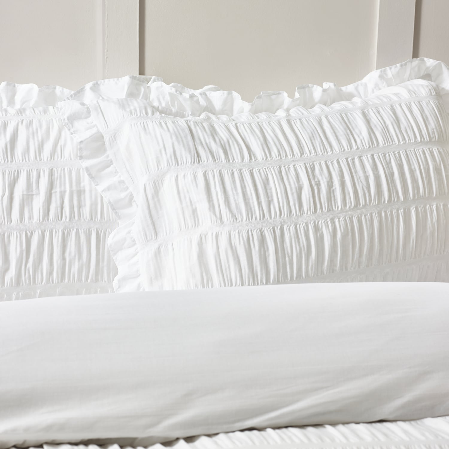 Catherine Lansfield Seersucker Frill Duvet Cover Set - Seersucker Frill White Duvet Set