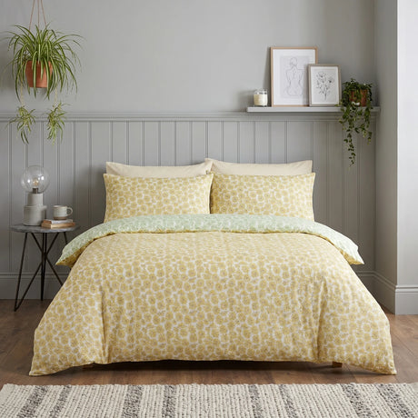 Retro Daisy Floral Yellow Polycotton Duvet Cover Set 1