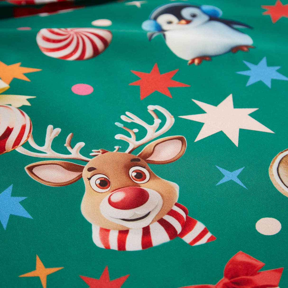Catherine Lansfield Christmas Icons Festive Duvet Cover Set - Green - Christmas Icons Duvet Set