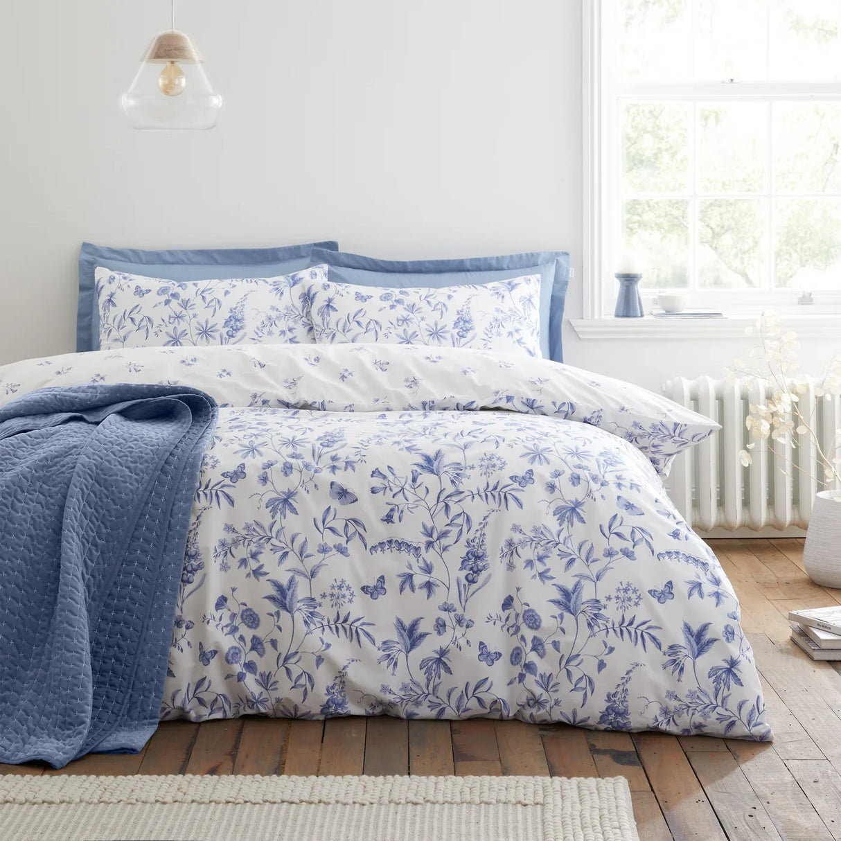 Bianca Thea Floral 200 Thread Count Cotton Reversible Duvet Cover Set - Green
