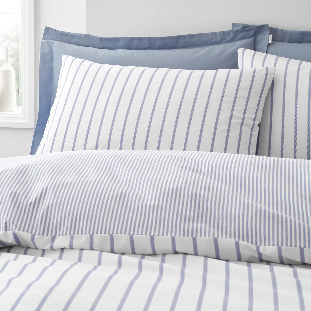 Bianca Hampton Stripe 200 Thread Count Cotton Reversible Duvet Cover Set with Pillowcase