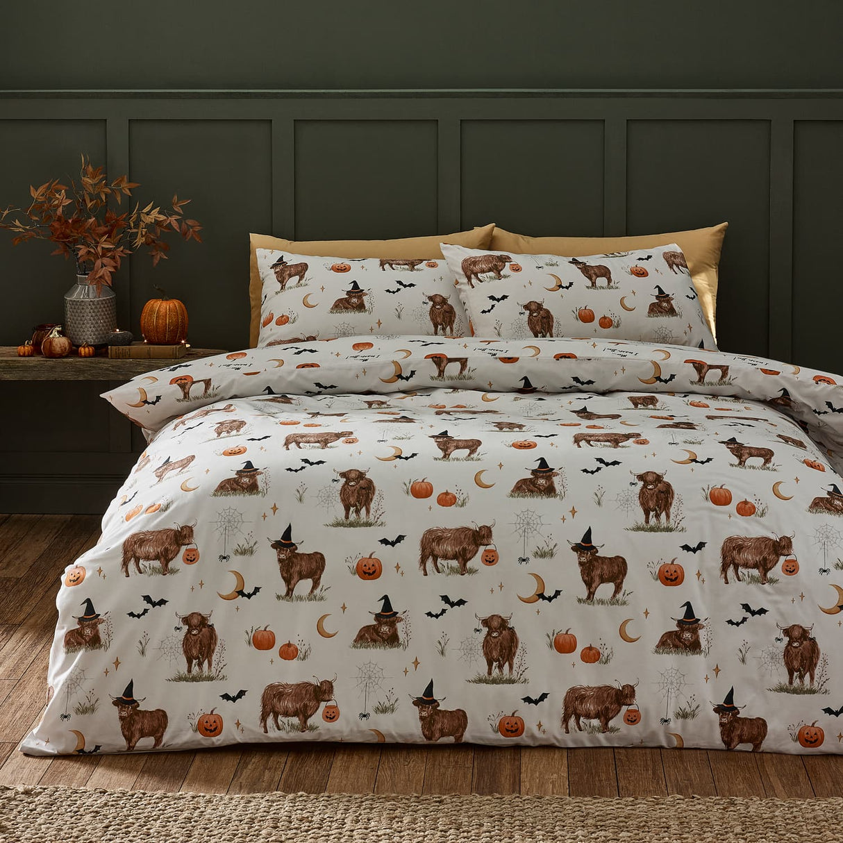 Catherine Lansfield Halloween Highland Cow Duvet Cover Set - Natural - Halloween Highland Cow Duvet Set