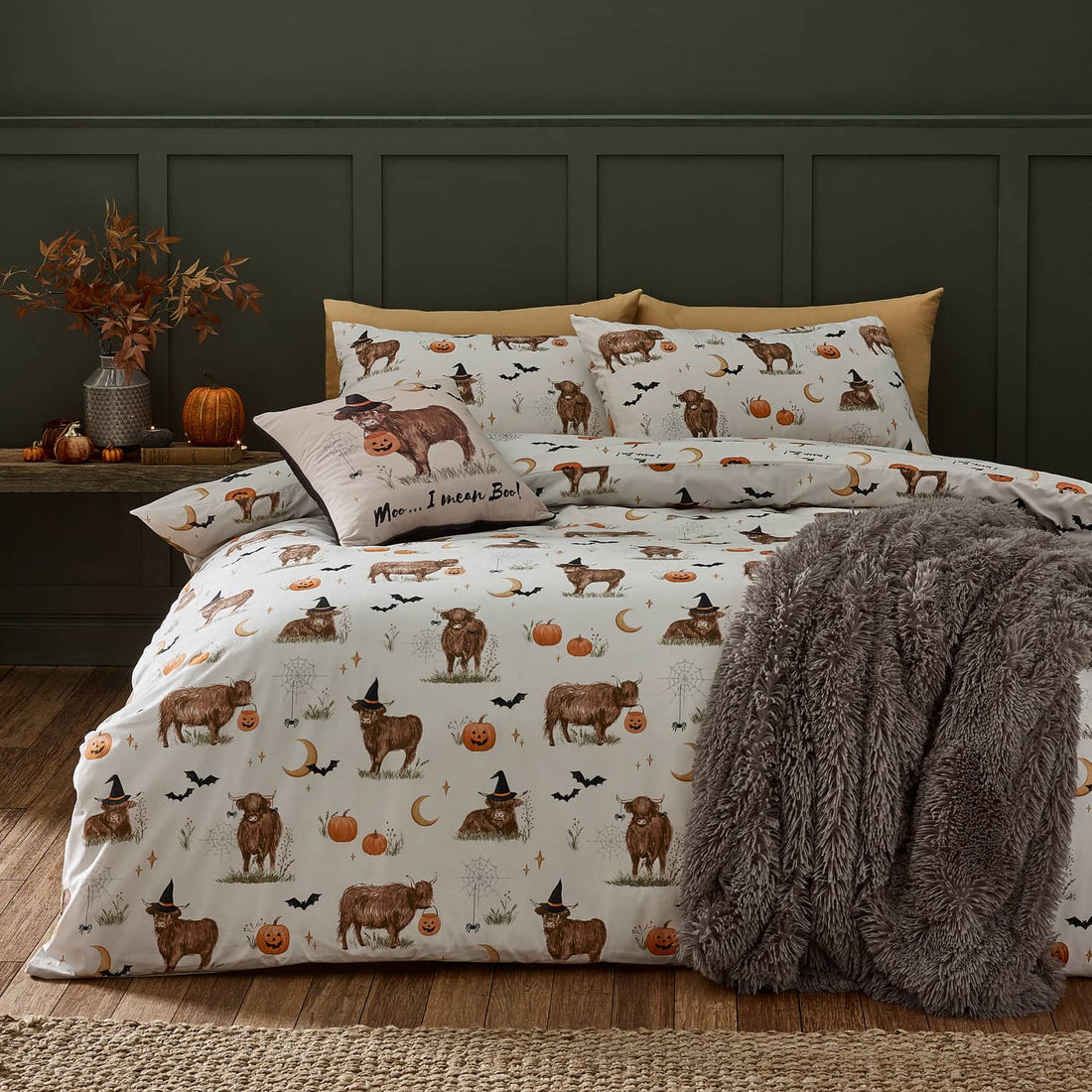 Catherine Lansfield Halloween Highland Cow Duvet Cover Set - Natural