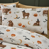 Catherine Lansfield Halloween Highland Cow Duvet Cover Set - Natural - Halloween Highland Cow Duvet Set