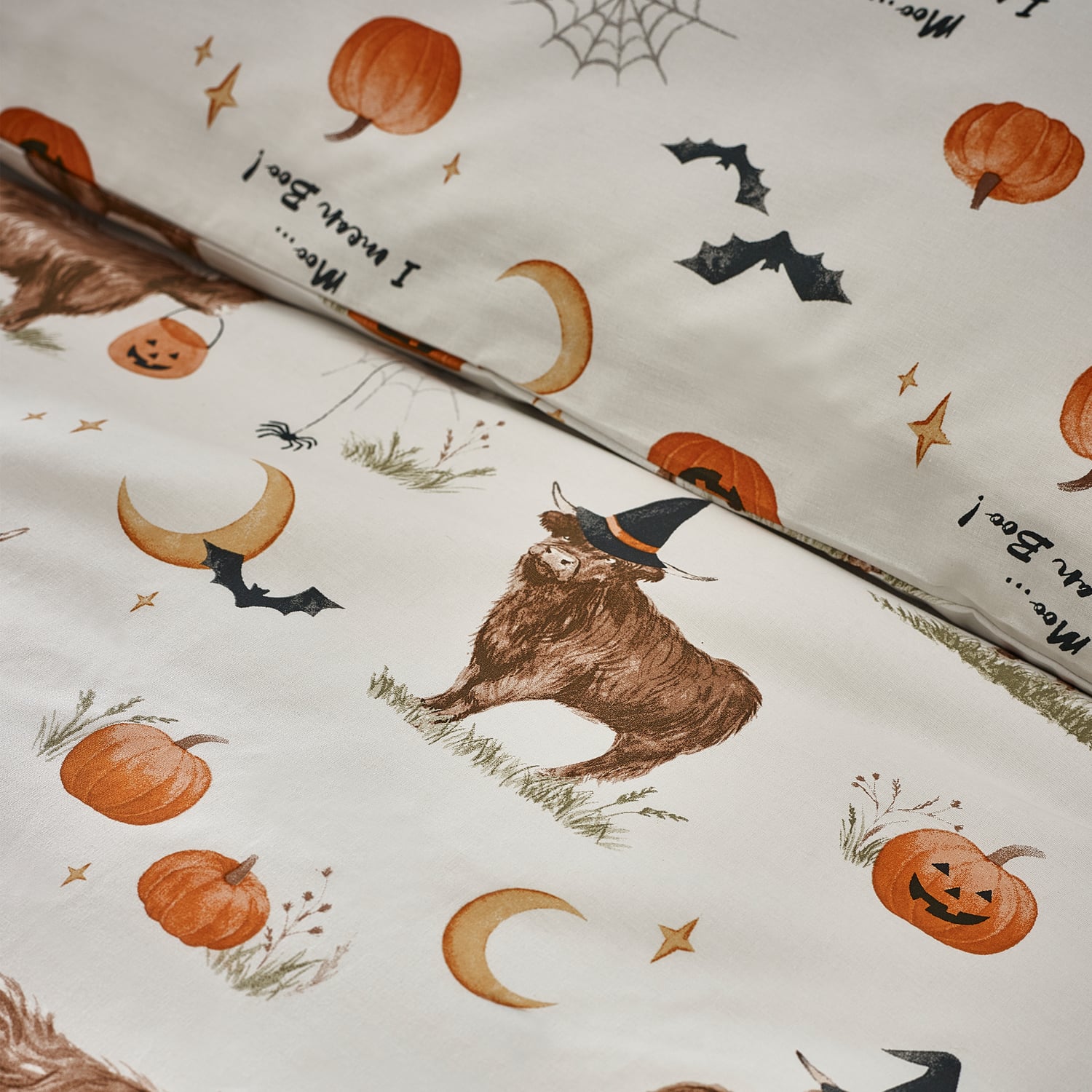 Catherine Lansfield Halloween Highland Cow Duvet Cover Set - Natural - Halloween Highland Cow Duvet Set