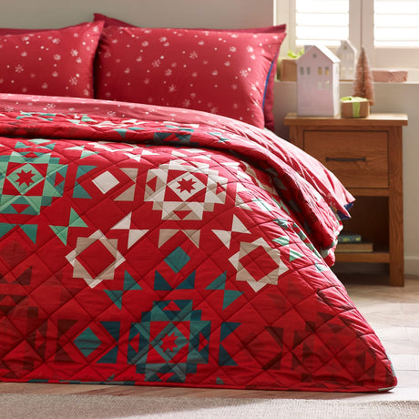 Catherine Lansfield Autumn Patchwork Bedspread - Natural - Christmas Patchwork Bedspread