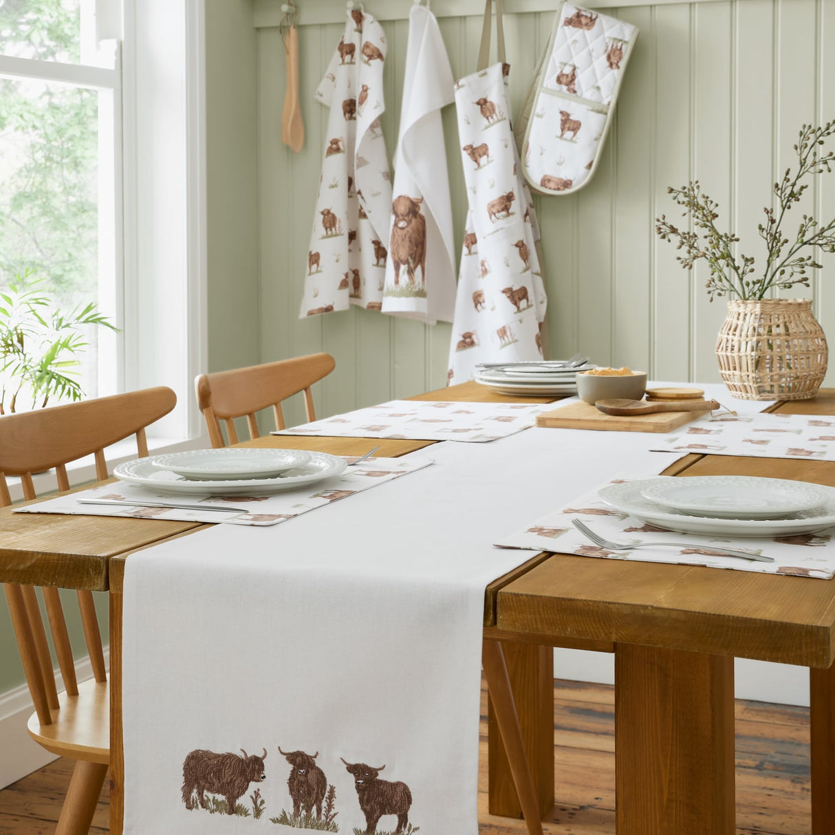 Catherine Lansfield Angus Highland Cow Placemat 4 Pack - Angus Highland Cow Placemats