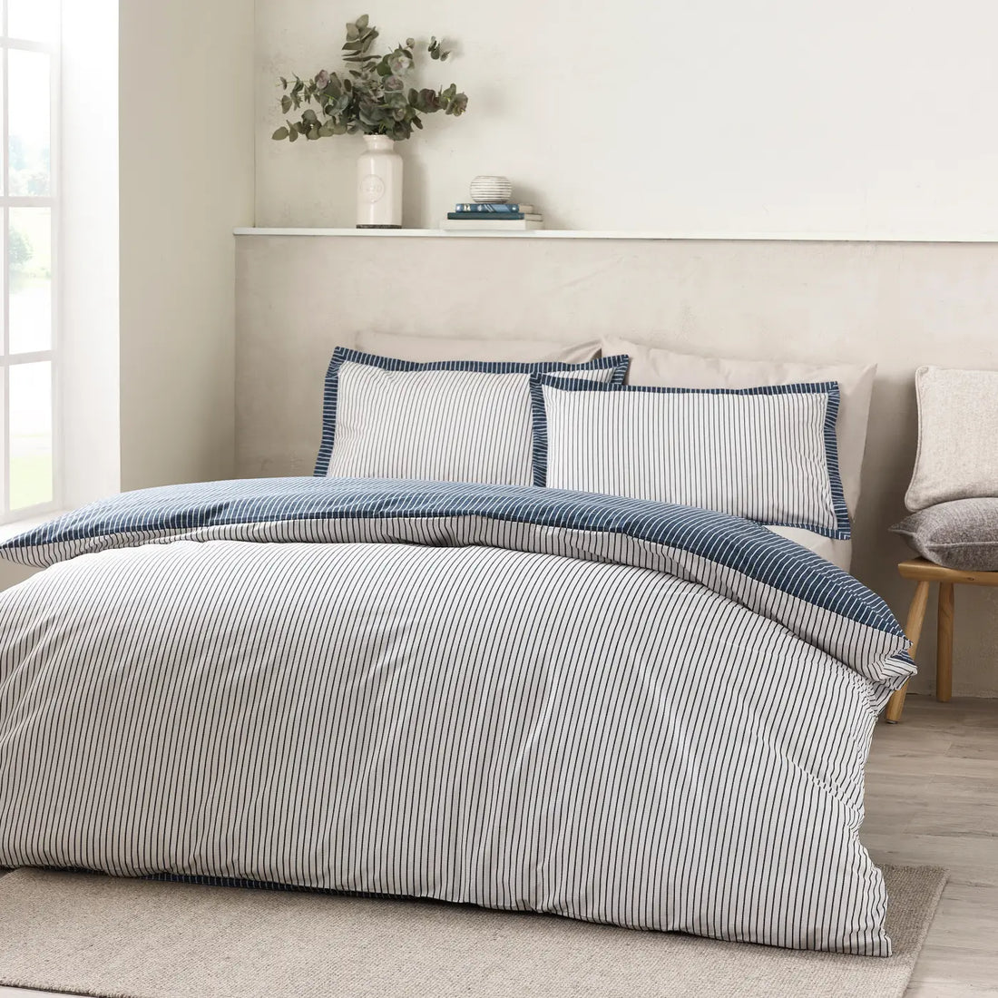 Catherine Lansfield Oxford Pinstripe Navy Blue Duvet Cover Bedding Set