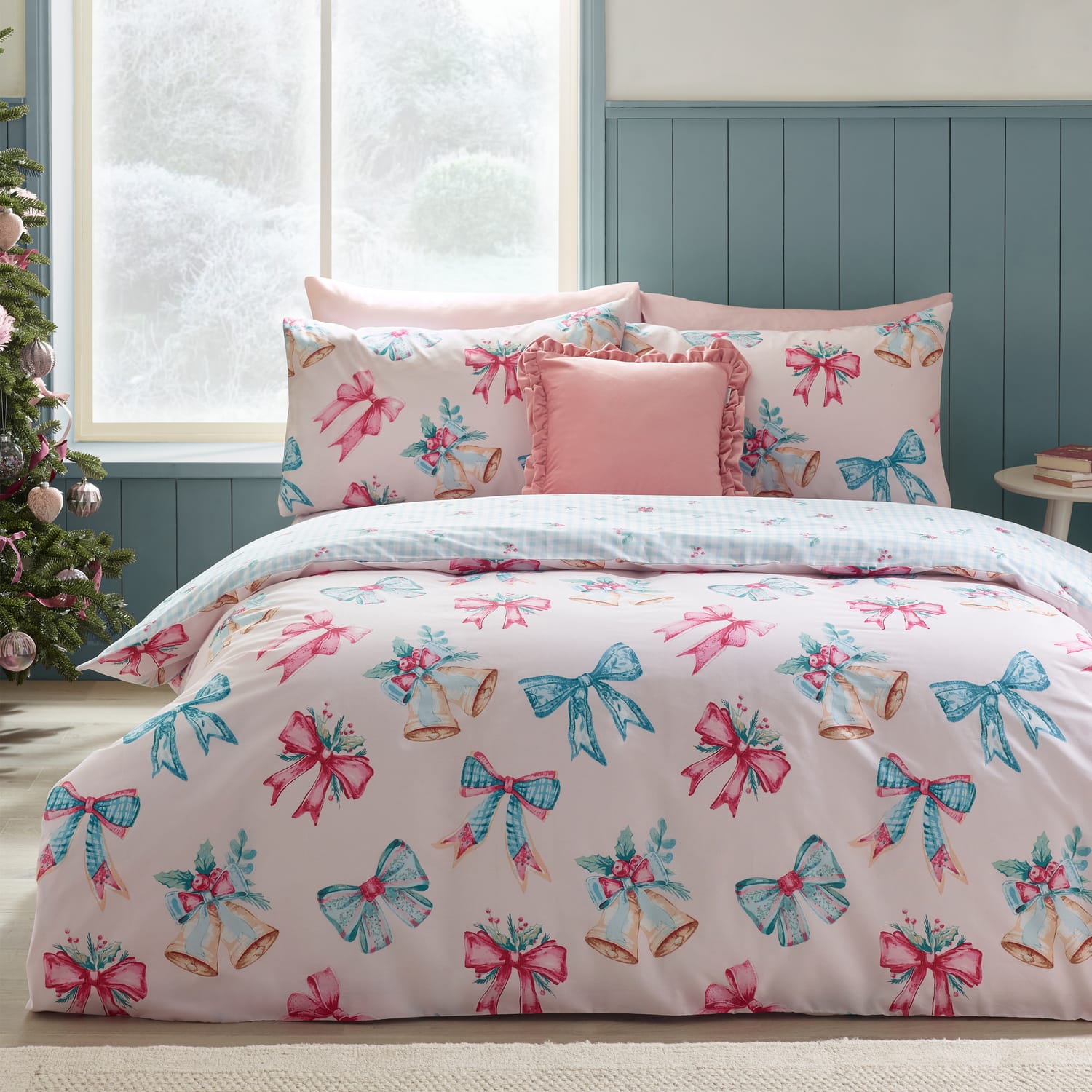 Catherine Lansfield Christmas Bows and Bells Festive Duvet Cover Set - Pink