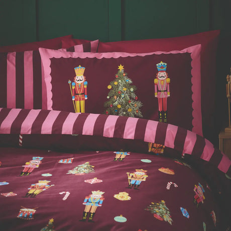 Catherine Lansfield Nutcracker Stripe Christmas Duvet Cover Set 3