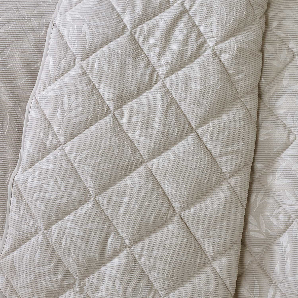 Catherine Lansfield Corded Leaves Bedspread - Champagne Gold - Corded Leaves Champagne Bedspread
