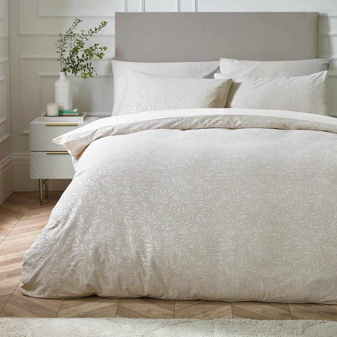 Catherine Lansfield Corded Leaves Duvet Cover Set - Champagne Gold