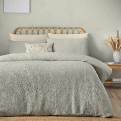 Catherine Lansfield Crinkle Seersucker White Duvet Cover Bedding Set