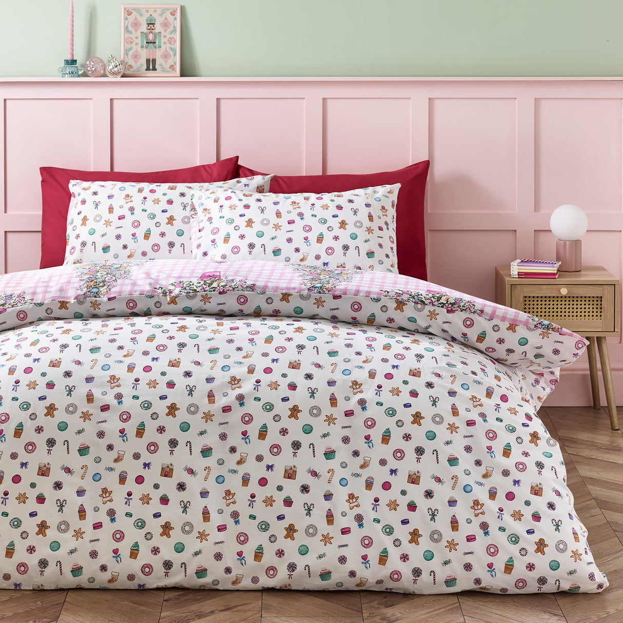 Catherine Lansfield Christmas Sweets and Treats Duvet Cover Set - Pink - Christmas Sweets And Treats Duvet Set