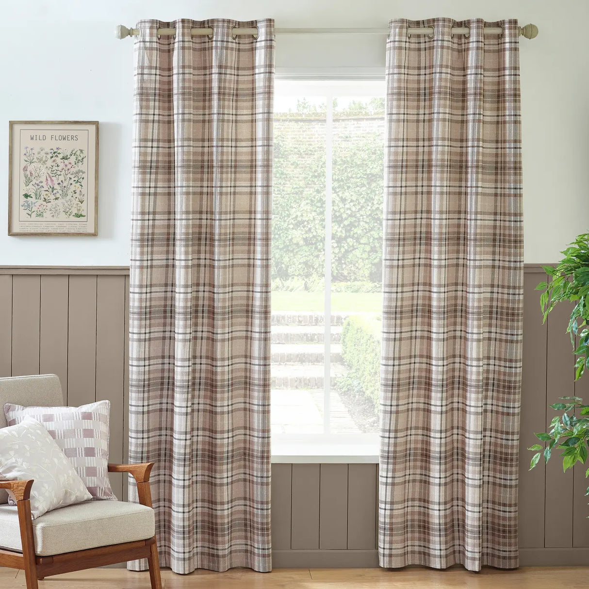 Catherine Lansfield Cullen Thermal Check Eyelet Curtains - Green image 5