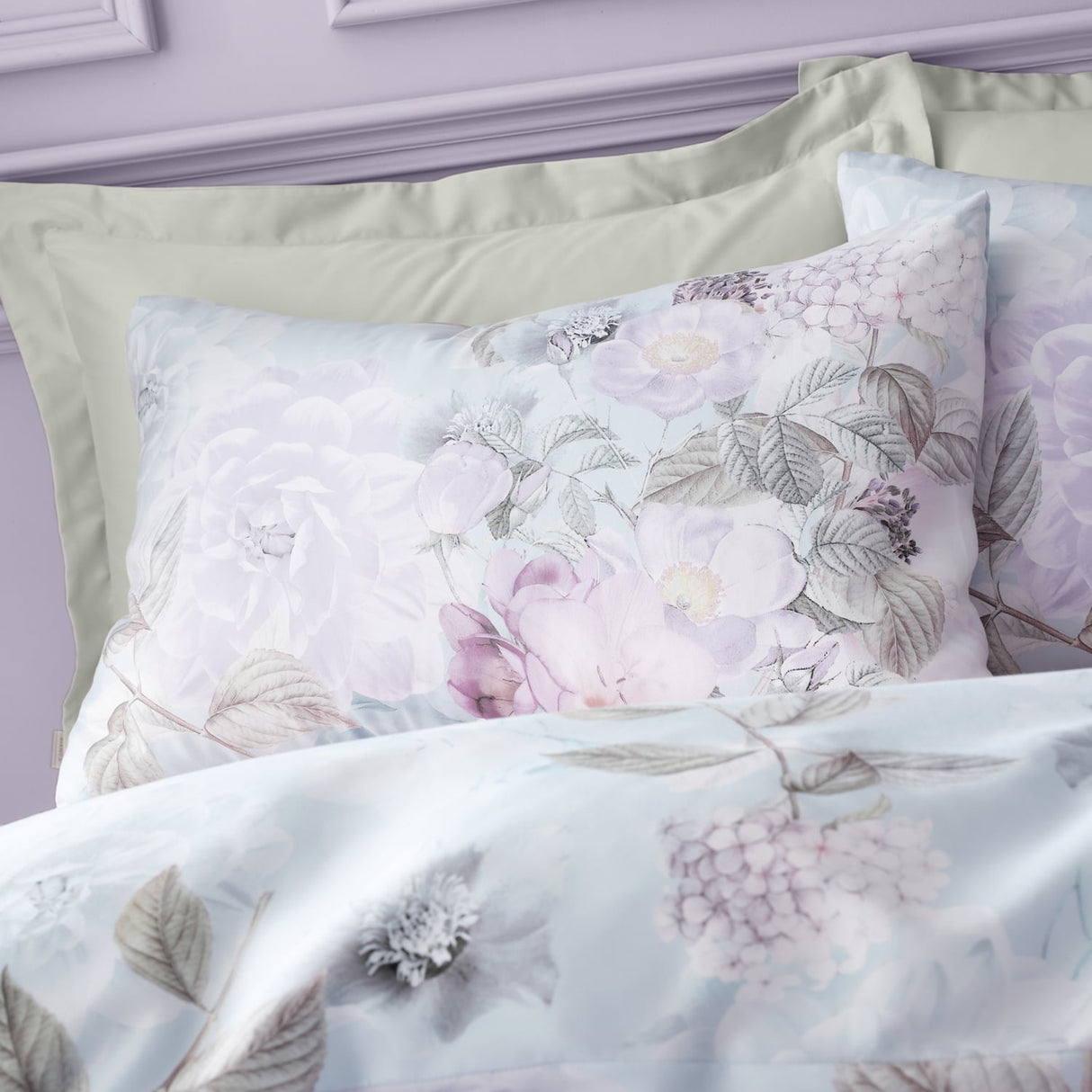 RHS Floral Serenity Floral Reversible Duvet Cover Set - Blue - Floral Serenity Duvet Set